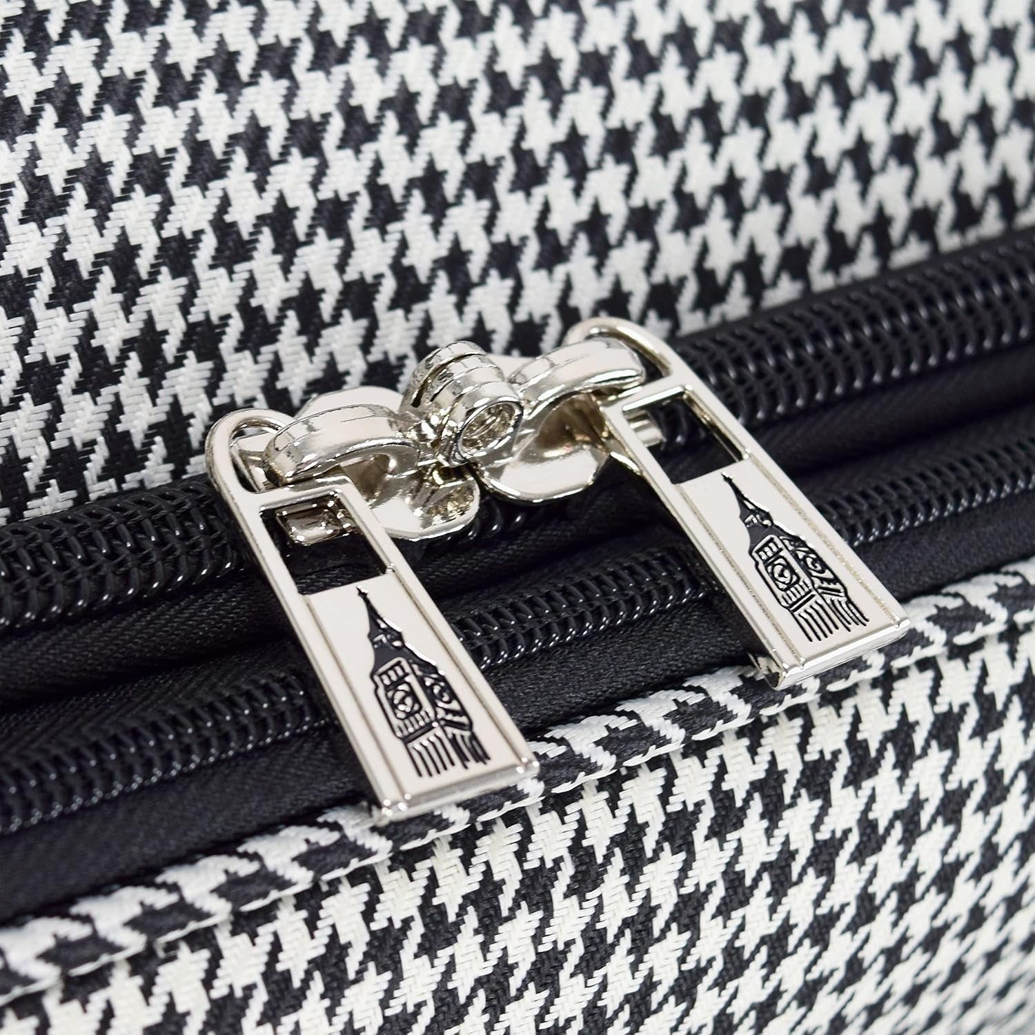 Oxford III 25" Expandable Spinner Black-White Houndstooth
