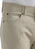 Men'S Extreme Motion Slim Straight Leg Jean 2015437