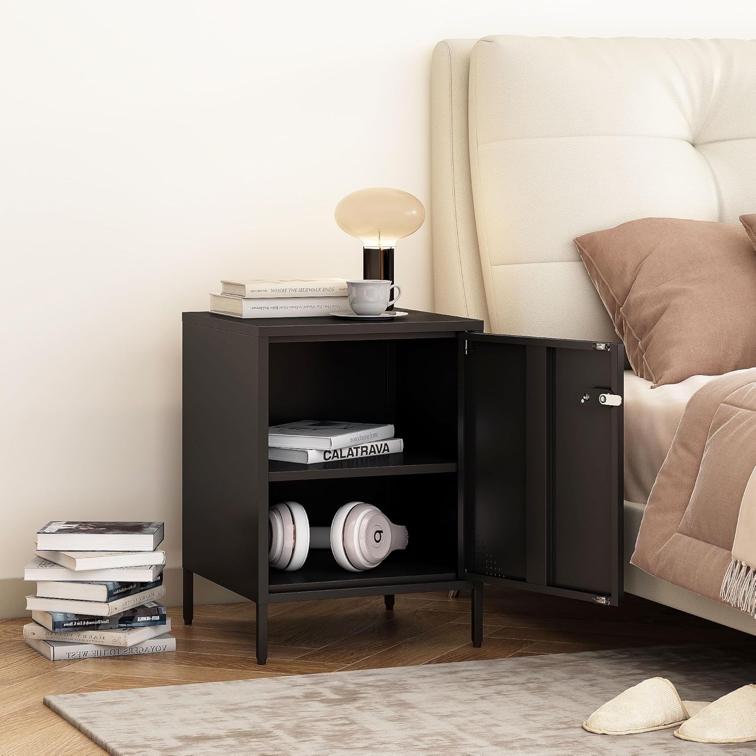 Metal Lockable Nightstand, Single Door Locker Metal End Table Small Bedside Storage Cabinet for Living Room, Bedroom, Dorm, 21.26”H X 15.75”W X 15.75”D (1 Door, Black)