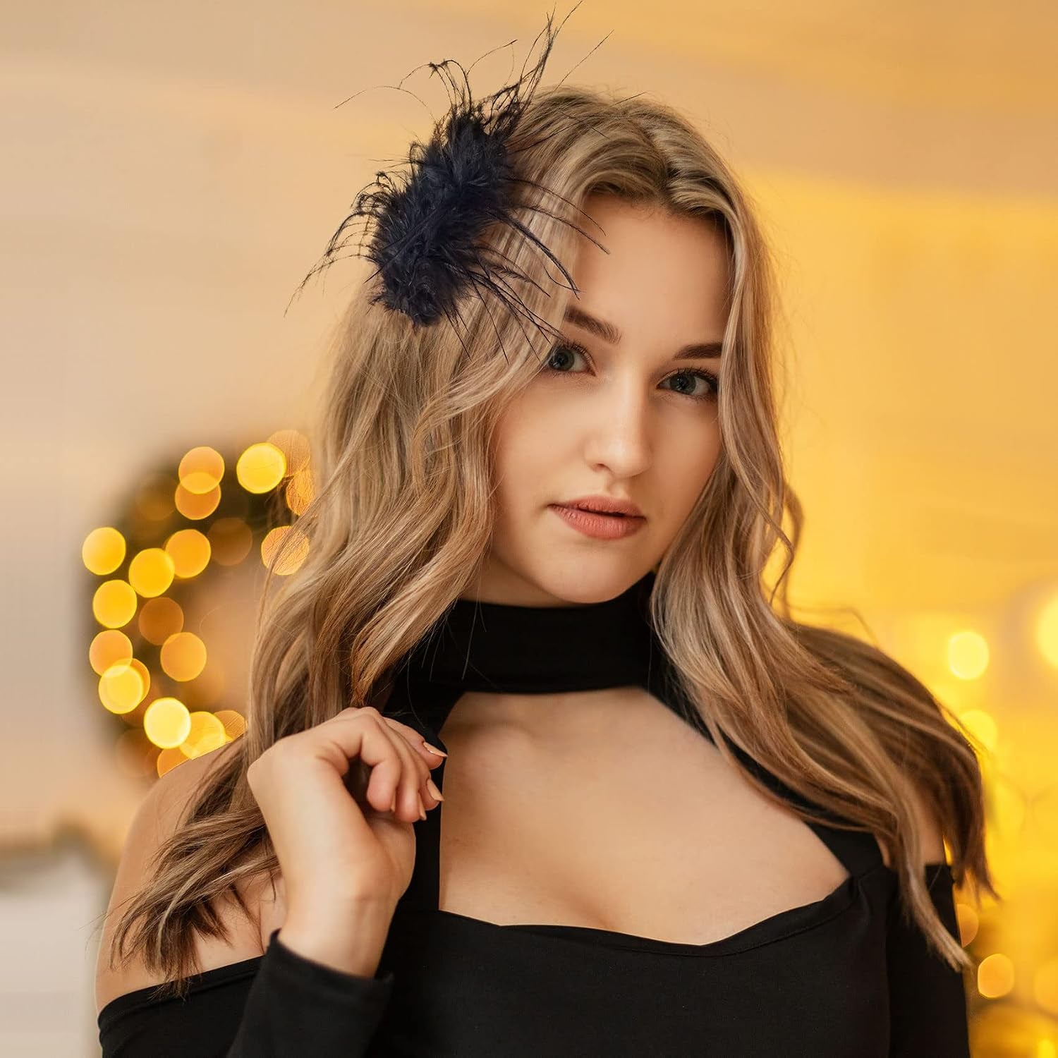 2Pcs Ostrich Hair Clip, Black/White Feather Hairgrip Retro Hair Jewelry Accessories for Women Bride Party Festival Valentine Wedding Engagement Birthday Christmas
